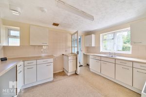 Photo 18- click for photo gallery